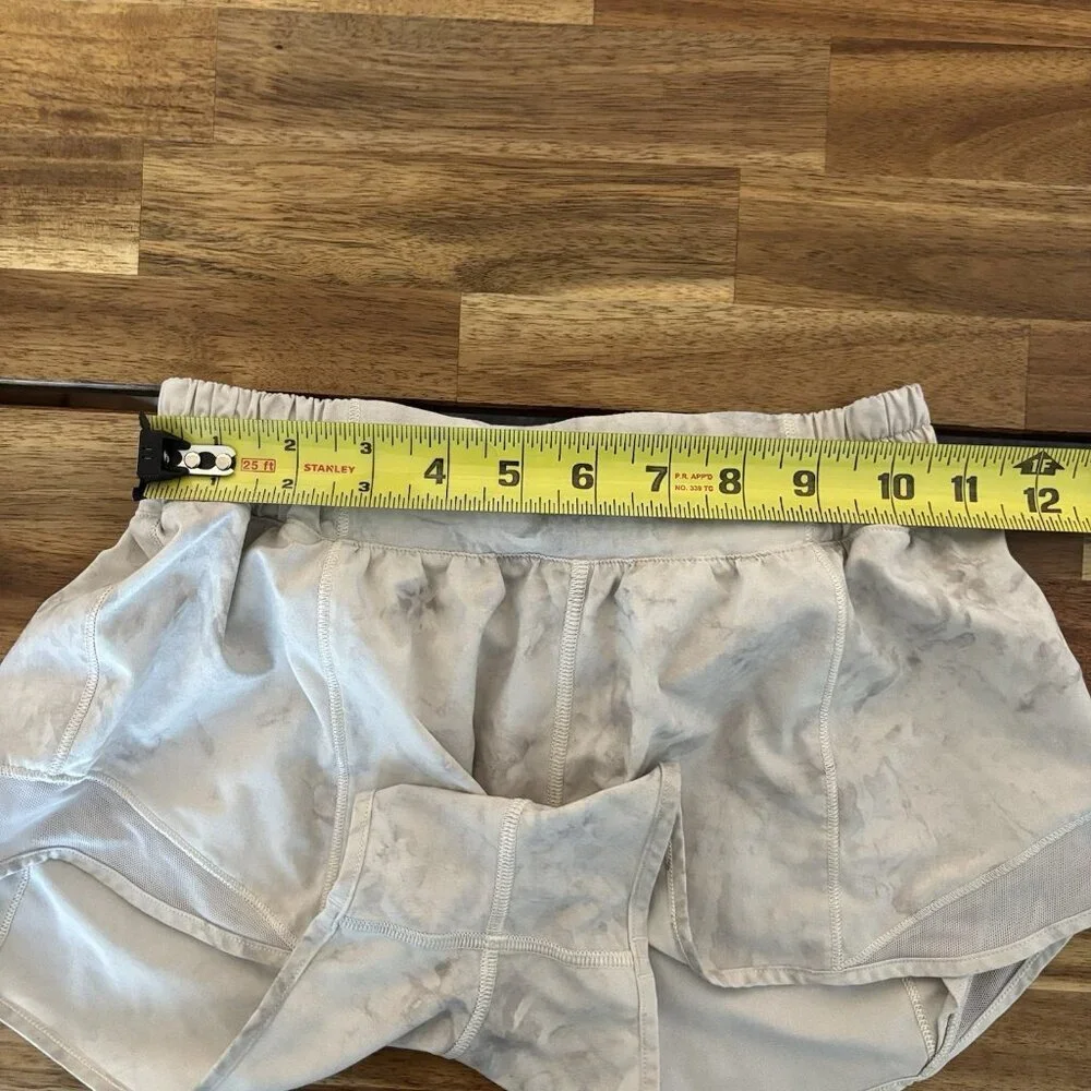 Lululemon Womens Hotty Hot Shorts (FIT LIKE A 2) Tennis Preppy Gym*LINER REMOVED